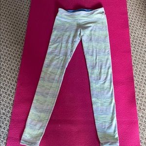 Ivivva by Lululemon girl’s legging size 10